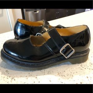Dr Martens - Vintage Patent Mary Janes